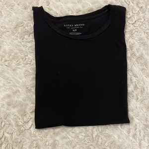 Black lucky brand tee